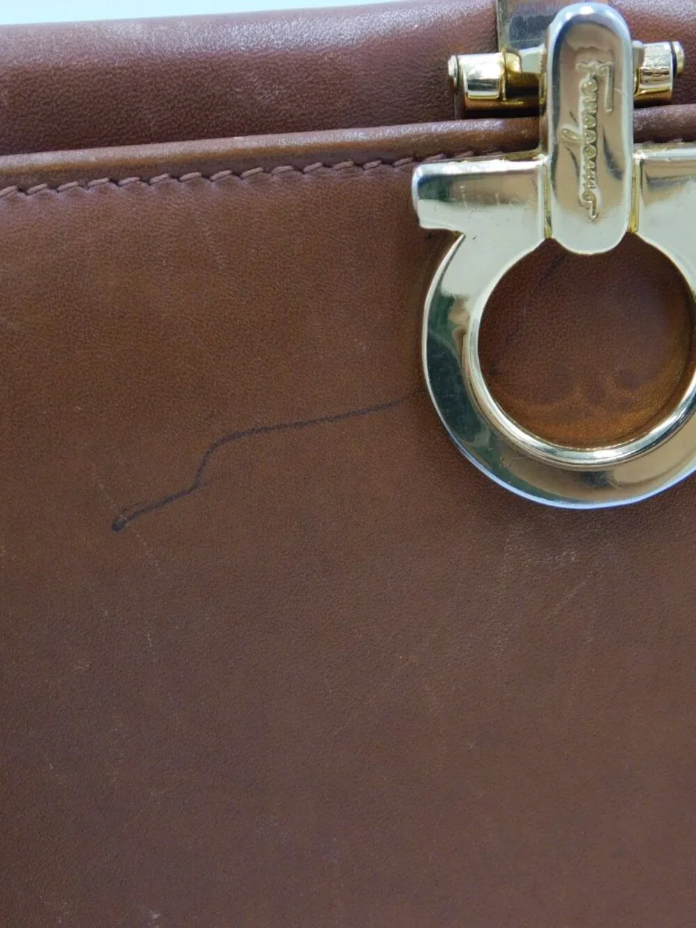 Ferragamo Honey Brown Long Smooth Leather Wallet | Gancini Clasp | GUC
